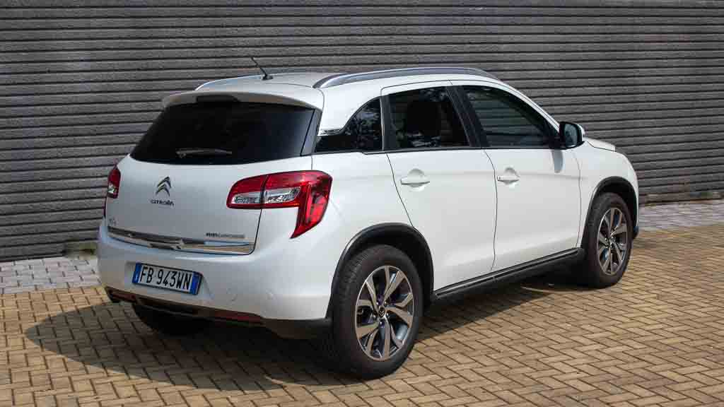 Citroen_C4_Aircross_15