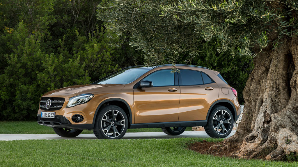 Mercedes-Benz GLA 4